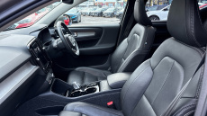 Volvo Xc40 2.0 B4P Inscription Pro 5dr Auto Petrol Estate